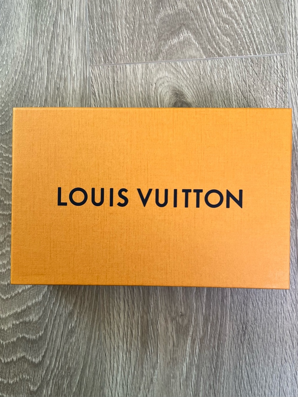Louis Vuitton box (BB164)